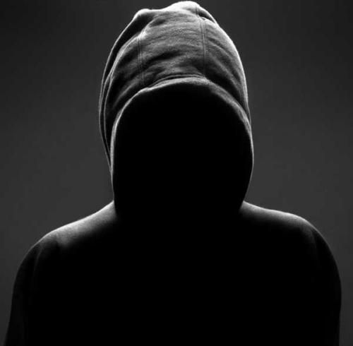 دانلود آهنگ  اگه دنیامون الان برات جهنمه اگه نمیخوای بمونی خب فدا سرت Barcode