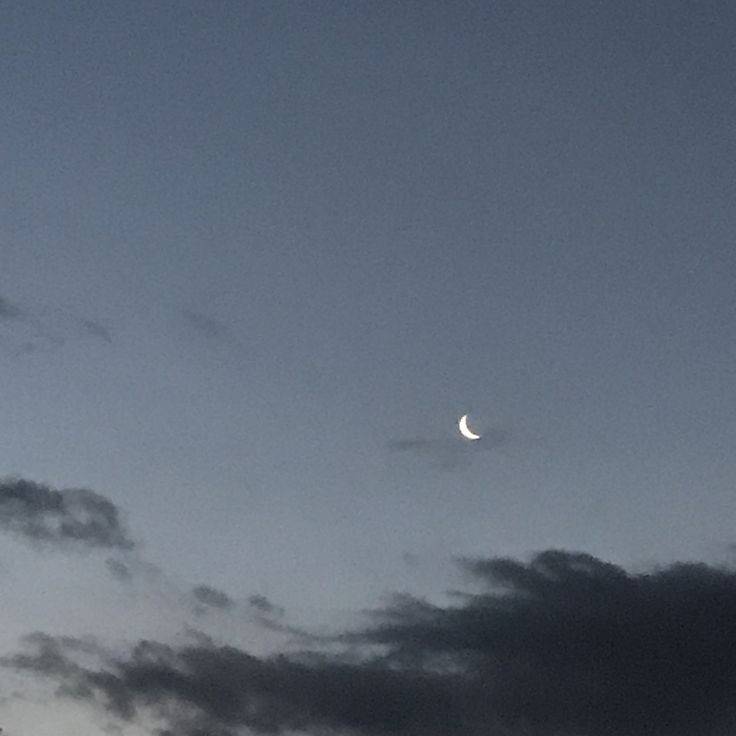 دانلود آهنگ دورمه تاریکه تاریک جای تو خالیه خالی تو همه ثانیه هامی 
