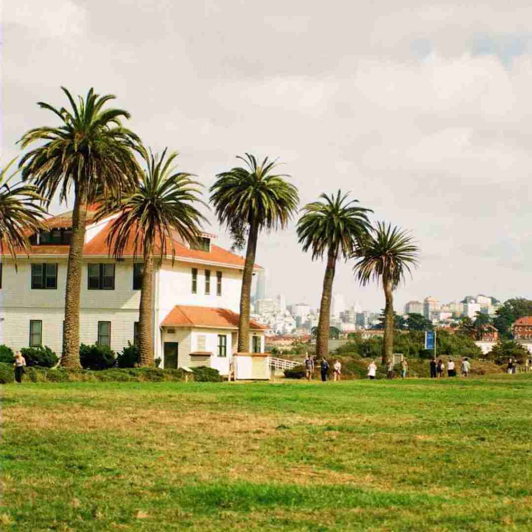 دانلود آهنگ تکیلا رو ریختم تو استکان چایی