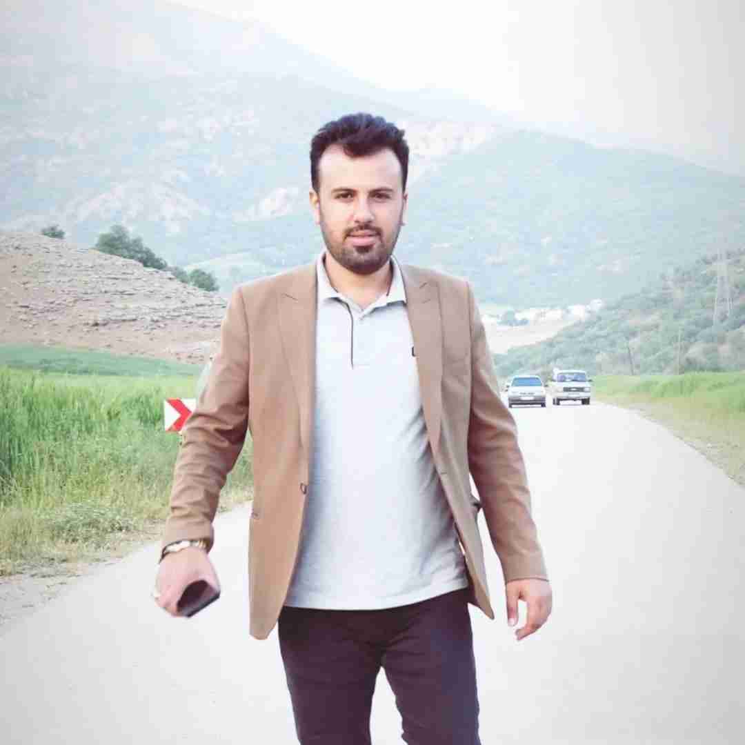 دانلود آهنگ نمردم اخیرس عروسیت دیدوم یوسف ظاهری