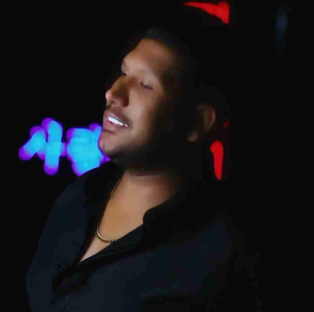 دانلود آهنگ مگه میاد رو دستت اصلا اینو همه میگن حمید سرپرست