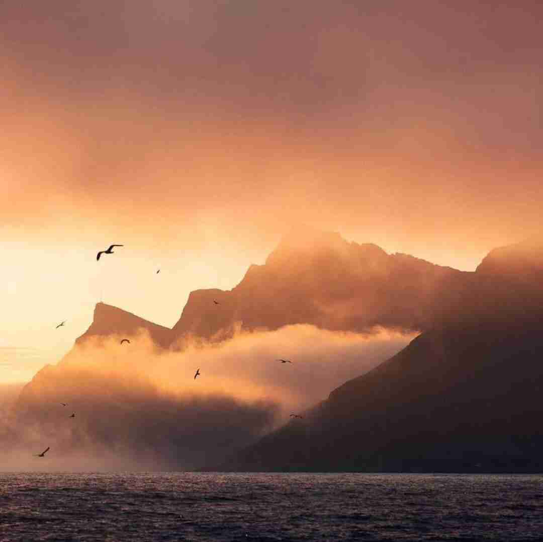 دانلود آهنگ خارجی ماماسیتا میتونم شیطنت تو چشاتو ببینم 