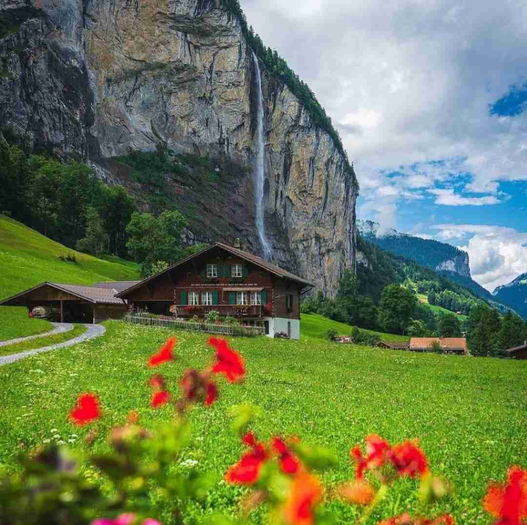 دانلود آهنگ برای چی اوضاع رو پیچیده کنیم دوسم داری 