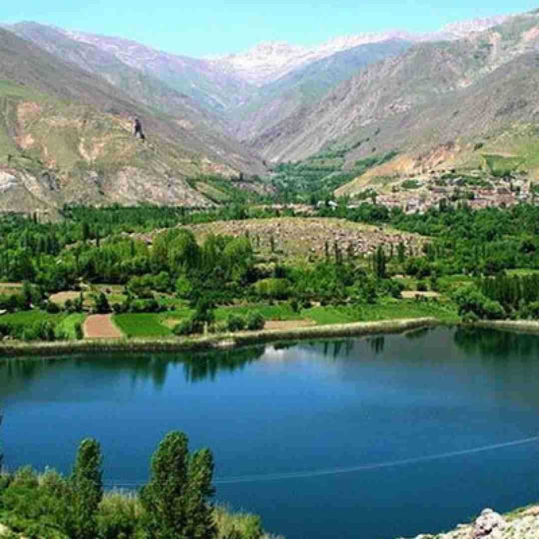 دانلود آهنگ میترسم بمیرم و دیگر تو را نبینم با صدای جواد خیابانی 
