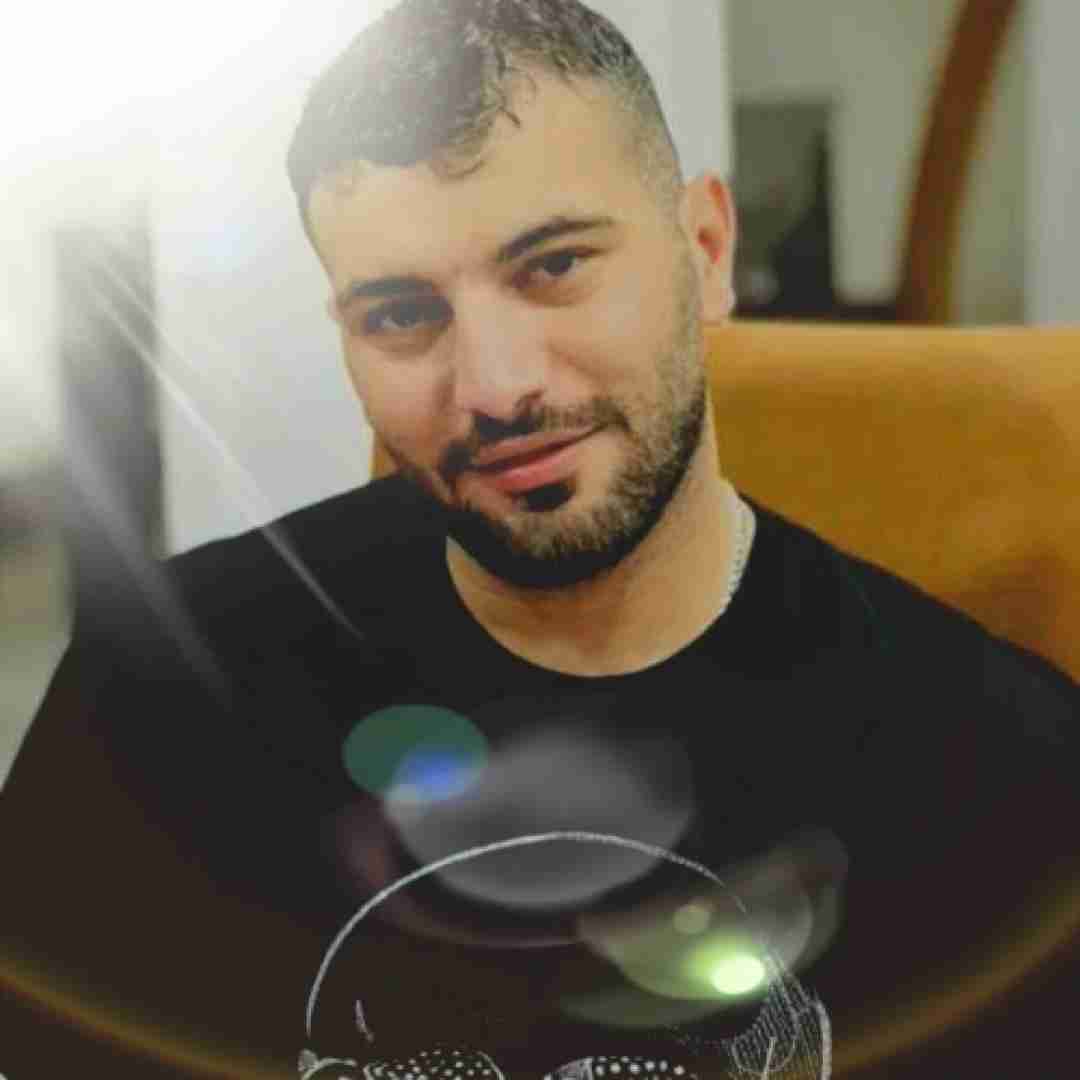 دانلود آهنگ ایمان مه کامل بود تو کاری کردی بی دین بشم کیوان