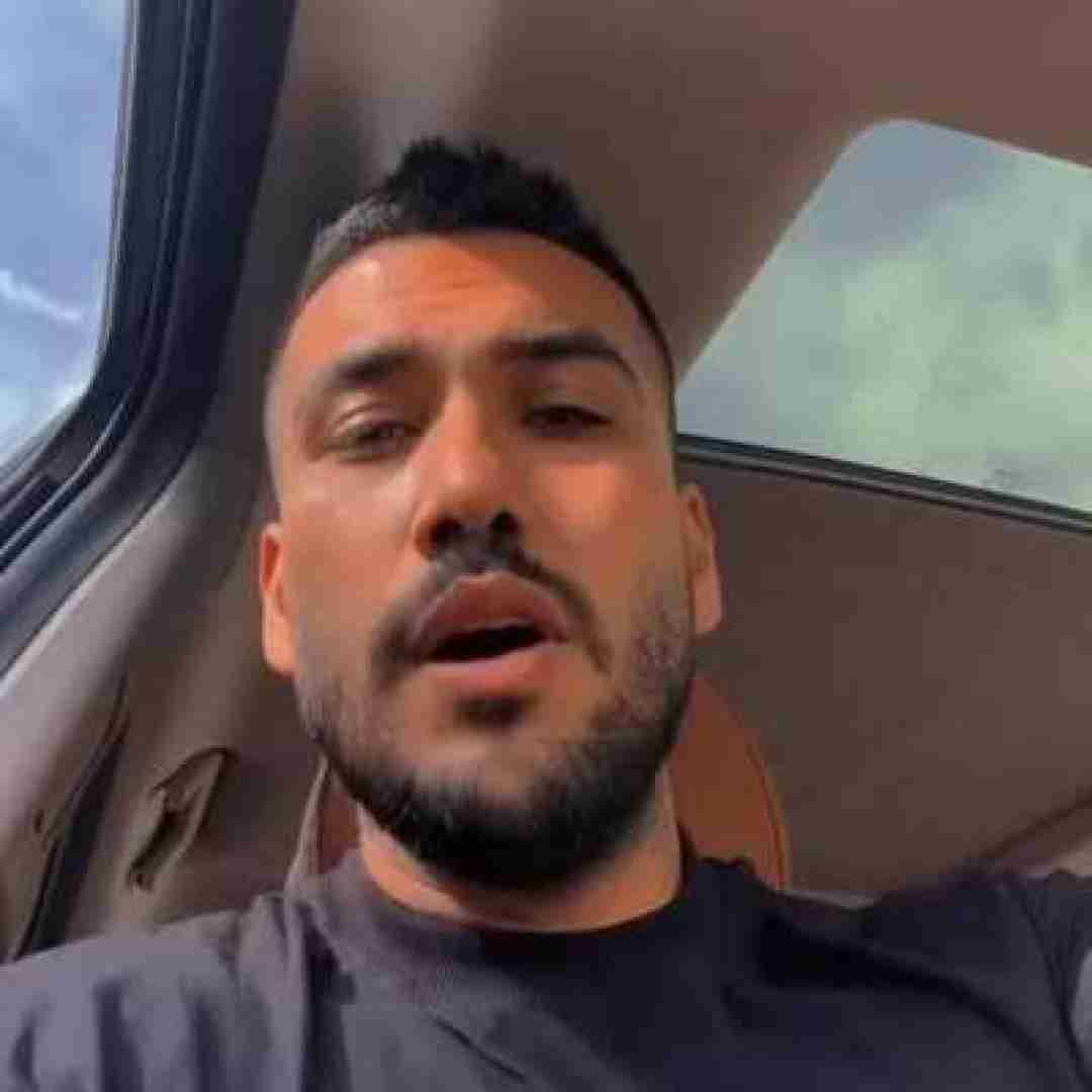 دانلود آهنگ آرامش دریا چقدر هم قد آغوشت شده وحید دانشور