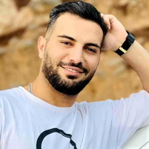 دانلود آهنگ هی میزنن تو سرم عین تو بی احساسن کیوان