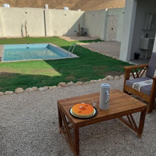 دانلود آهنگ هورمونام بهم ریخته غر میزنم حق با منه 
