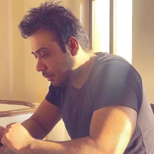 دانلود آهنگ همخواب رقیبانی و من تاب ندارم محسن چاوشی