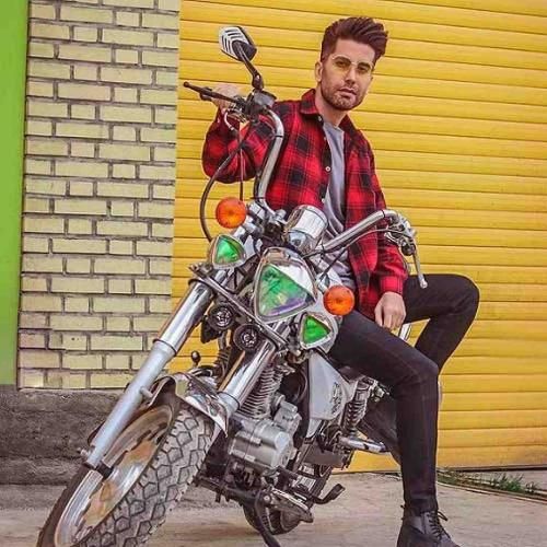 دانلود آهنگ تو رو دیدمت زدی زل تو چشام یهویی فرشاد آزادی