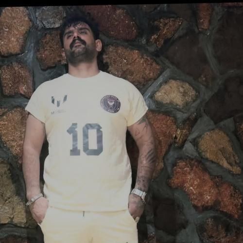 دانلود آهنگ جدید عشق از بهنام کمالوند