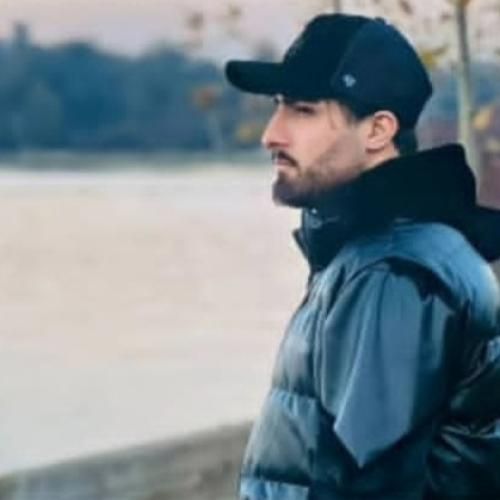 دانلود آهنگ جدید حالم خوب نی اصلا از ای شب تاریک میترسم از امیر لیام